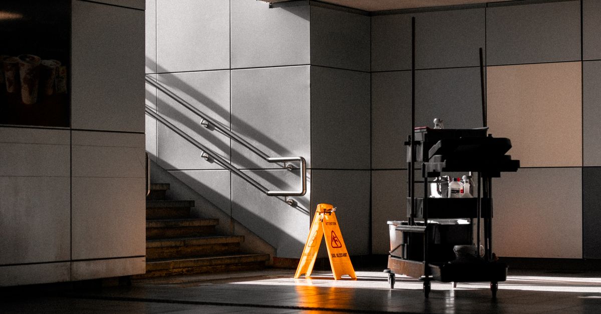 Best Practices for Hazardous Waste Management in Industrial Cleaning